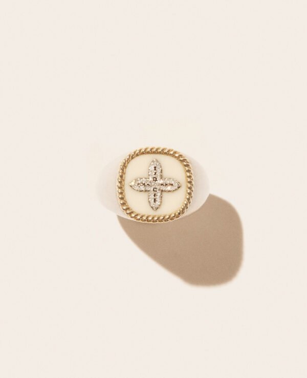 pascale-monvoisin-bowie-chevaliere-blanc-diamant-or-blanc-unisexe-valence-france-bijoux-artisanal-elegant-tendance