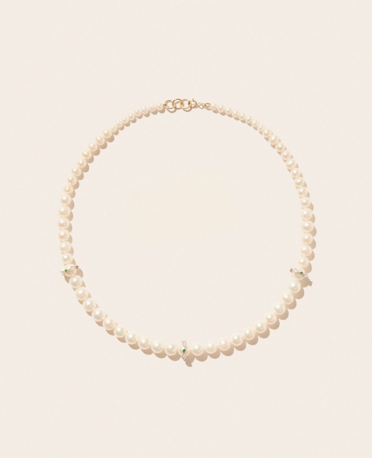 pascale-monvoisin-chelsea-n2-collier-or-jaune-diamants-emeraudes-perles-unisexe-valence-france-bijoux-artisanal-elegant-tendance