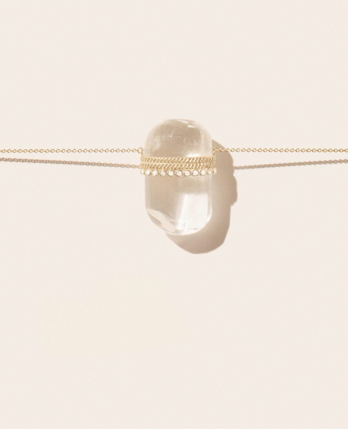 pascale-monvoisin-jil-collier-cristal-or-jaune-diamants-cristal-de-roche-unisexe-valence-france-bijoux-artisanal-elegant-tendance
