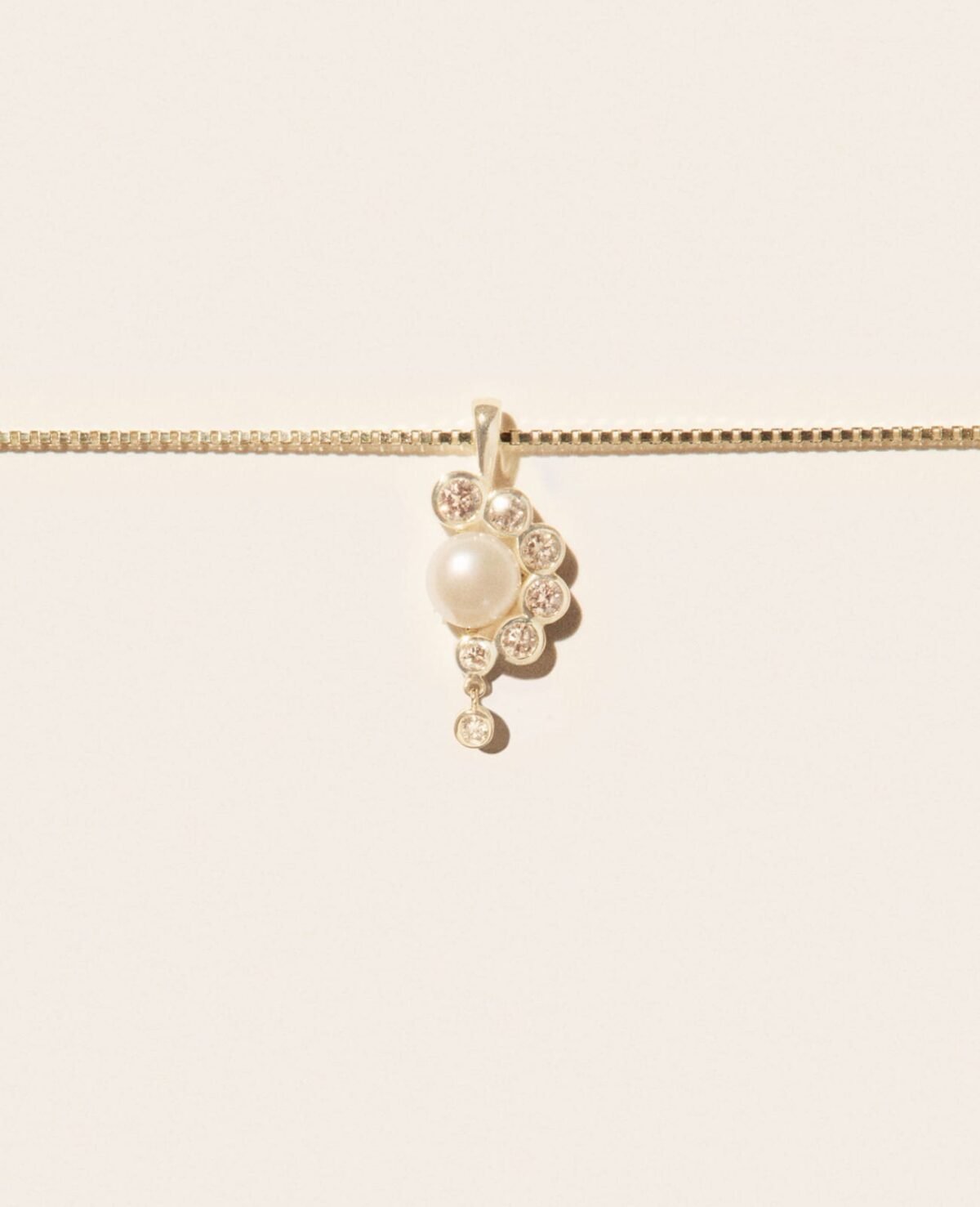 pascale-monvoisin-martha-n2-collier-or-jaune-unisexe-collier-valence-france-bijoux-artisanal-elegant-tendance