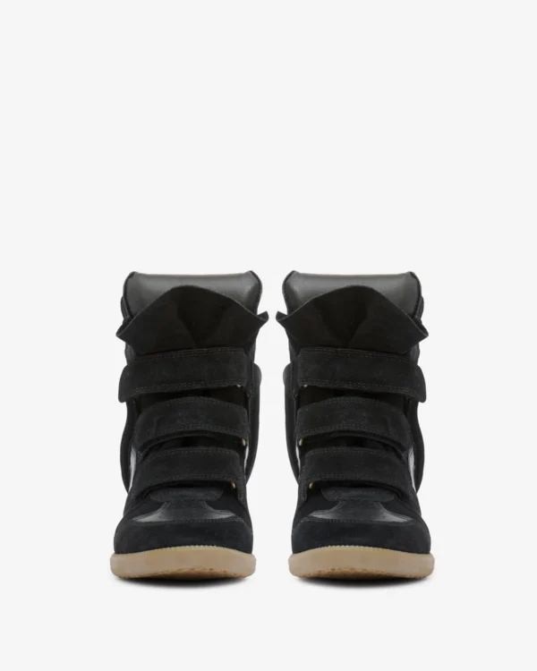 isabel-marant-bekett-sneakers-compensees-cuir-suede-noir-chaussures-iconiques-mode-tendance-valence-france-village-style-urbain-confort-luxe-front.2