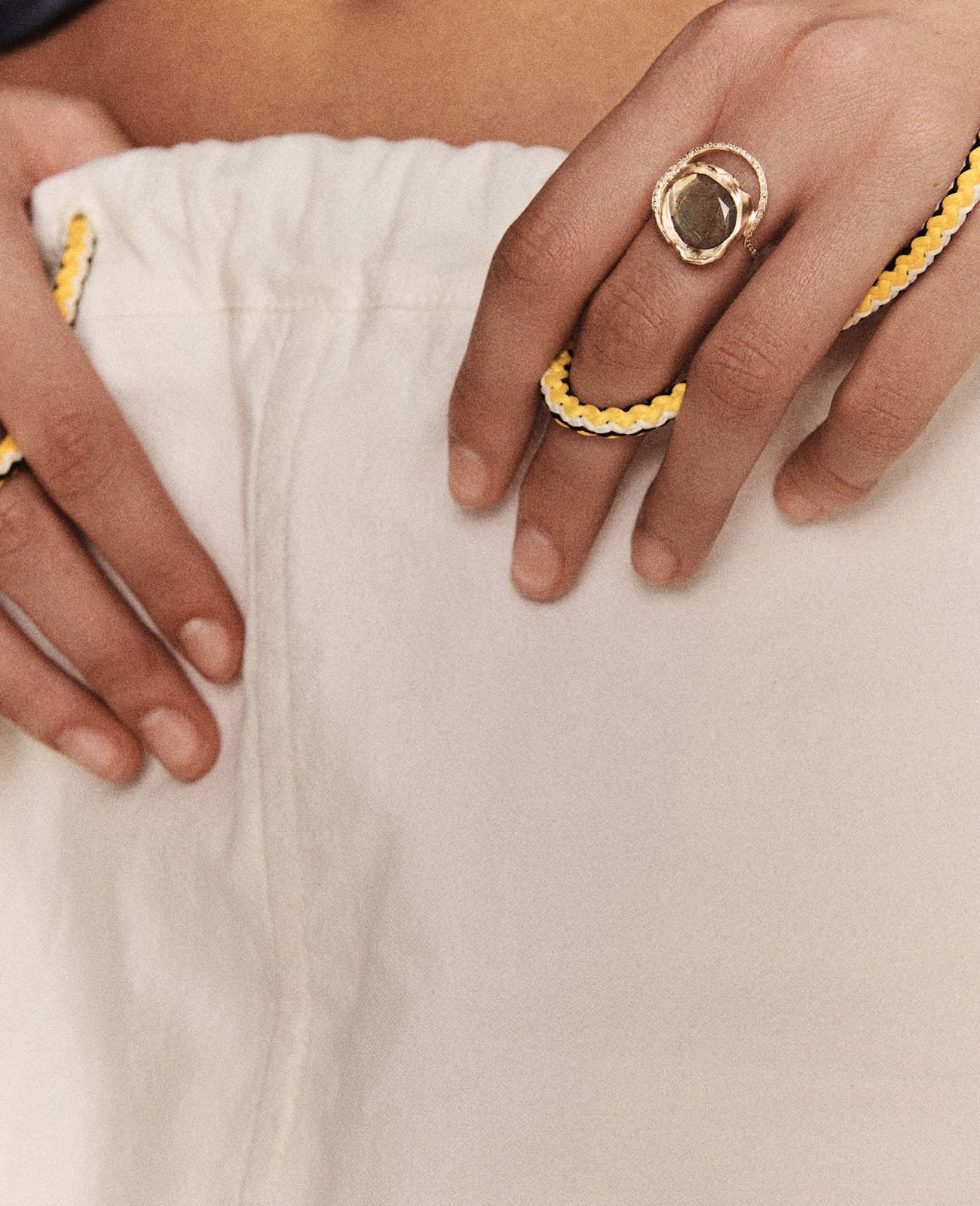 pascale monvoisin gaia bague labradorite or jaune unisexe valence france bijoux artisanal elegant tendance