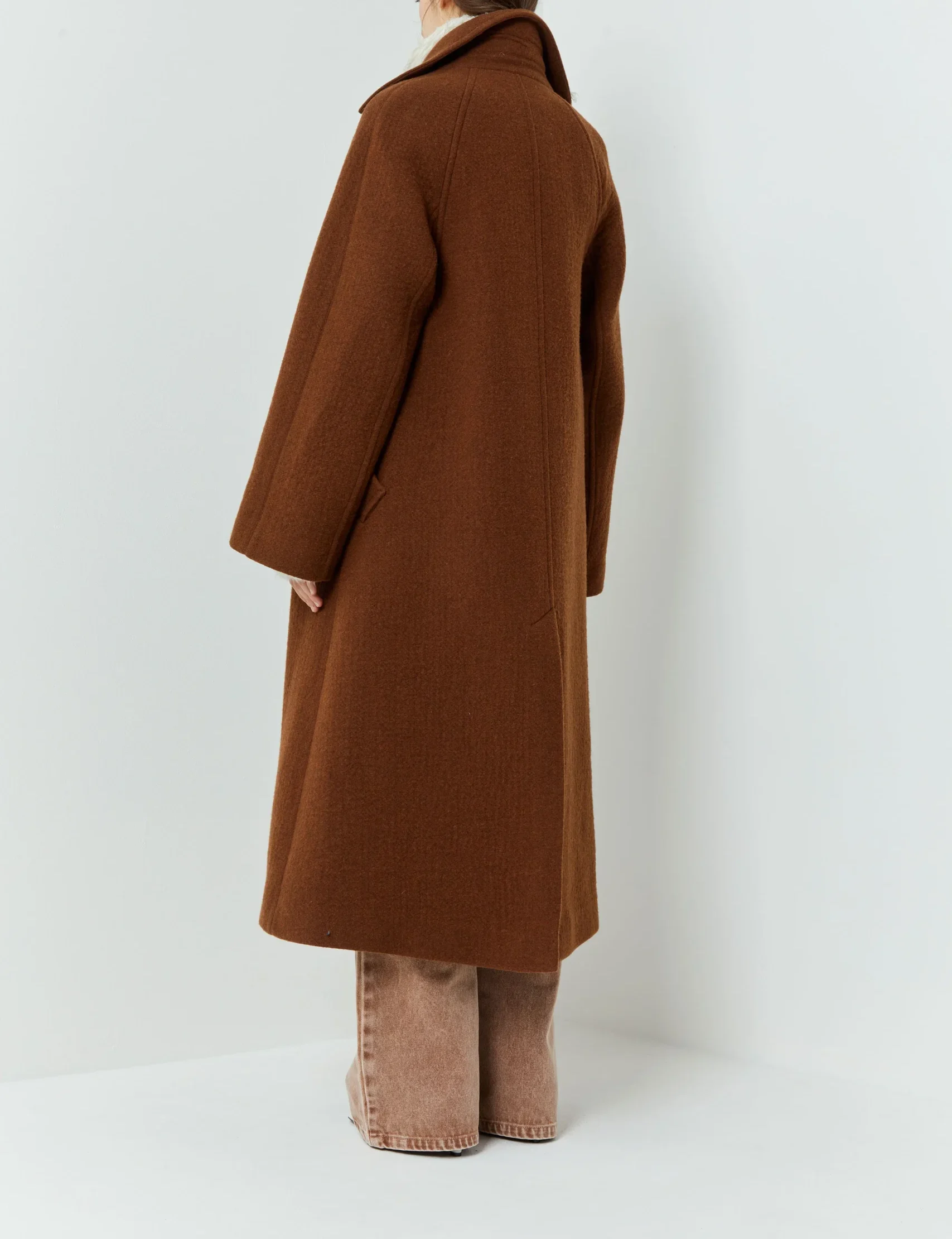 cilia christian wijnants manteau coat village valence hiver 2025 long back