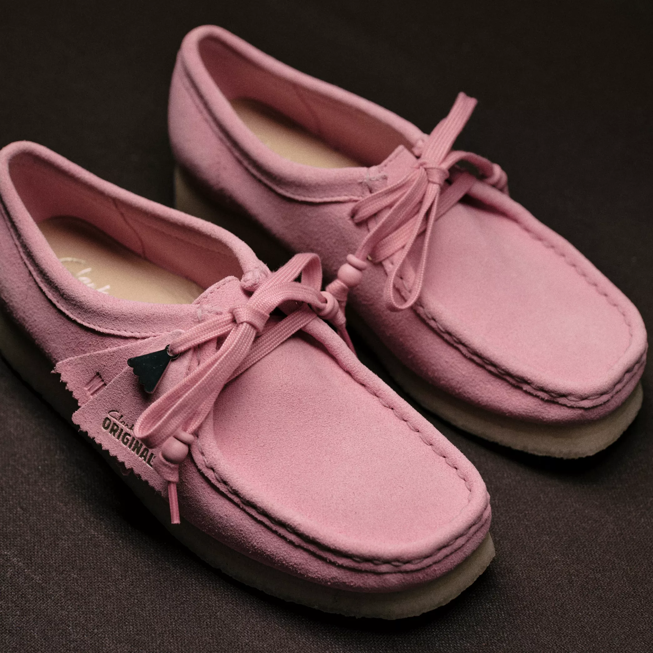 wallabee black, 36