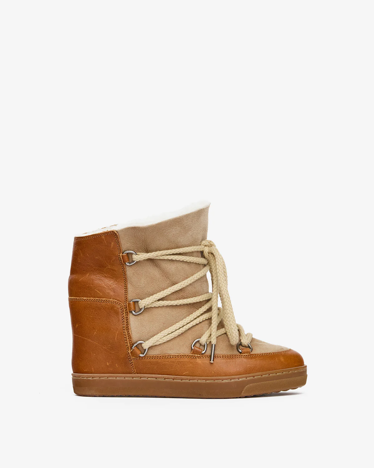 Nowless snow boots