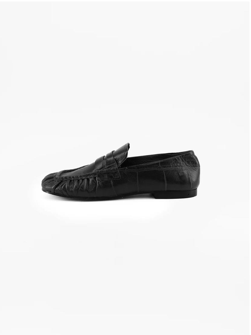 PENY COCO BLACK LEATHER LOAFER